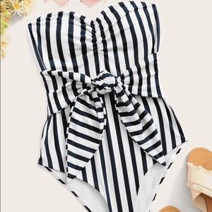 AVAILABLE NOW!! Sexy Bandeau One Piece Swimsuit❤️